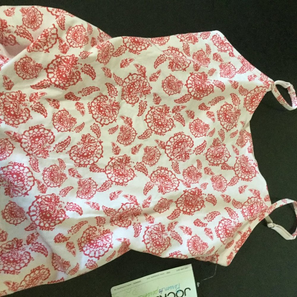 NWT Jockey Tank top white with red floral size medium built in bra 16"p to p